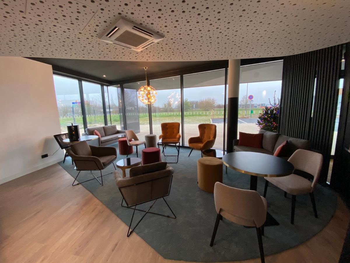 Hotel Akena Troyes - La Chapelle St-Luc Les Noes-pres-Troyes Ngoại thất bức ảnh