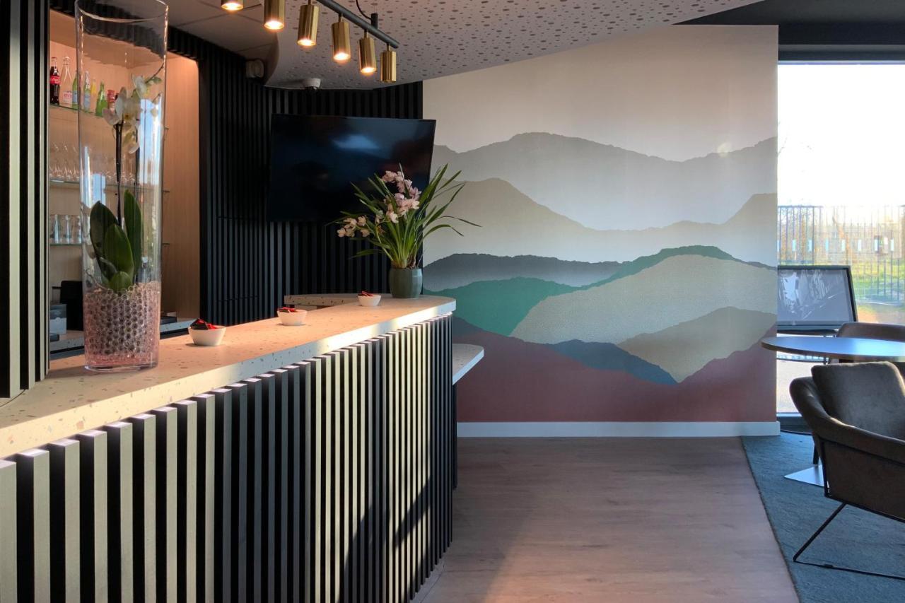 Hotel Akena Troyes - La Chapelle St-Luc Les Noes-pres-Troyes Ngoại thất bức ảnh
